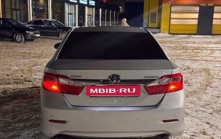 Toyota Camry, 2011 год, 1 550 000 рублей, 5 фотография