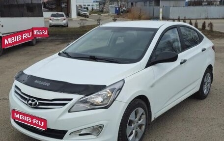 Hyundai Solaris II рестайлинг, 2016 год, 820 000 рублей, 2 фотография