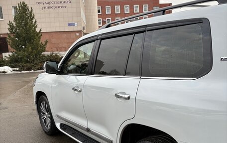 Toyota Land Cruiser 200, 2017 год, 6 900 000 рублей, 5 фотография