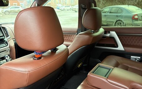 Toyota Land Cruiser 200, 2017 год, 6 900 000 рублей, 9 фотография