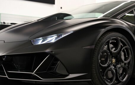 Lamborghini Huracán, 2020 год, 24 900 000 рублей, 10 фотография