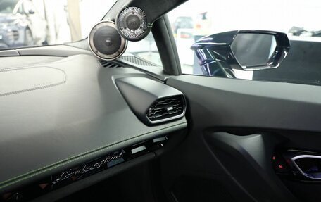 Lamborghini Huracán, 2020 год, 24 900 000 рублей, 29 фотография