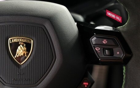 Lamborghini Huracán, 2020 год, 24 900 000 рублей, 26 фотография