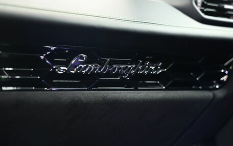 Lamborghini Huracán, 2020 год, 24 900 000 рублей, 30 фотография