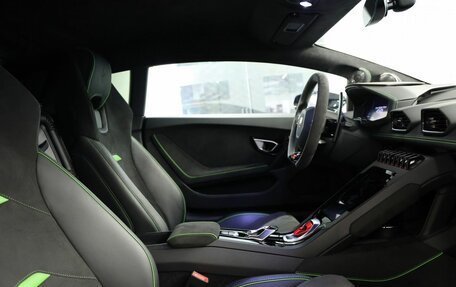 Lamborghini Huracán, 2020 год, 24 900 000 рублей, 38 фотография