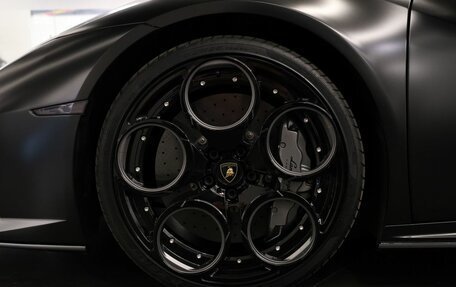 Lamborghini Huracán, 2020 год, 24 900 000 рублей, 40 фотография