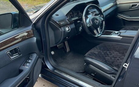 Mercedes-Benz E-Класс, 2012 год, 1 850 000 рублей, 3 фотография