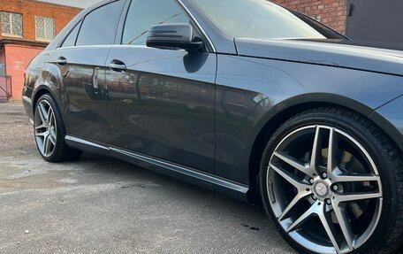 Mercedes-Benz E-Класс, 2012 год, 1 850 000 рублей, 6 фотография