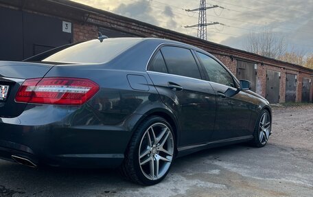 Mercedes-Benz E-Класс, 2012 год, 1 850 000 рублей, 16 фотография