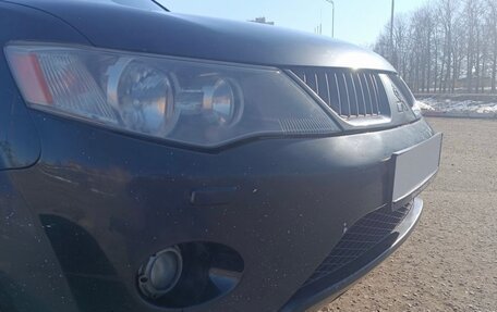 Mitsubishi Outlander III рестайлинг 3, 2007 год, 800 000 рублей, 7 фотография