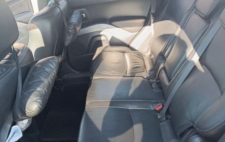 Mitsubishi Outlander III рестайлинг 3, 2007 год, 800 000 рублей, 14 фотография