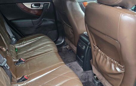 Infiniti QX70, 2015 год, 2 350 000 рублей, 17 фотография