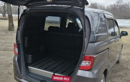 Honda Freed I, 2013 год, 1 250 000 рублей, 31 фотография