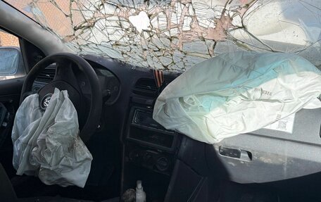 Volkswagen Polo VI (EU Market), 2018 год, 345 000 рублей, 4 фотография