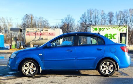 KIA Rio II, 2011 год, 650 000 рублей, 2 фотография