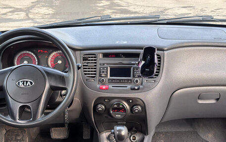 KIA Rio II, 2011 год, 650 000 рублей, 14 фотография