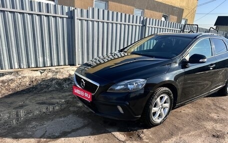 Volvo V40 II рестайлинг, 2017 год, 1 350 000 рублей, 3 фотография
