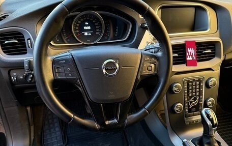 Volvo V40 II рестайлинг, 2017 год, 1 350 000 рублей, 7 фотография