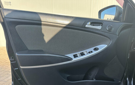 Hyundai Solaris II рестайлинг, 2011 год, 629 000 рублей, 19 фотография