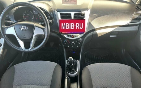 Hyundai Solaris II рестайлинг, 2011 год, 629 000 рублей, 15 фотография