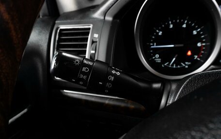 Toyota Land Cruiser 200, 2013 год, 4 769 000 рублей, 23 фотография