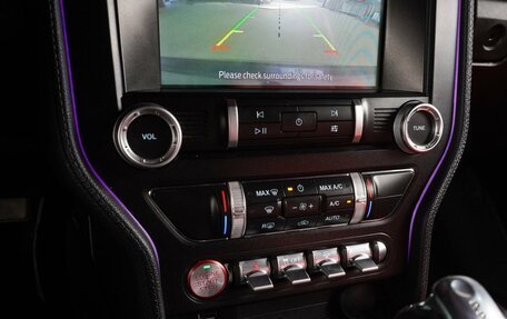 Ford Mustang VI рестайлинг, 2020 год, 3 299 000 рублей, 11 фотография