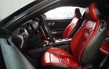 Ford Mustang VI рестайлинг, 2020 год, 3 299 000 рублей, 10 фотография