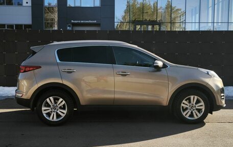 KIA Sportage IV рестайлинг, 2017 год, 2 050 000 рублей, 6 фотография