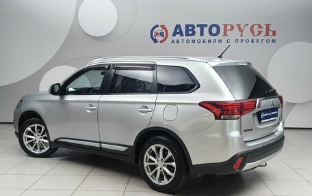 Mitsubishi Outlander III рестайлинг 3, 2015 год, 1 550 000 рублей, 2 фотография