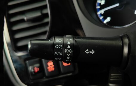 Mitsubishi Outlander III рестайлинг 3, 2015 год, 1 550 000 рублей, 20 фотография