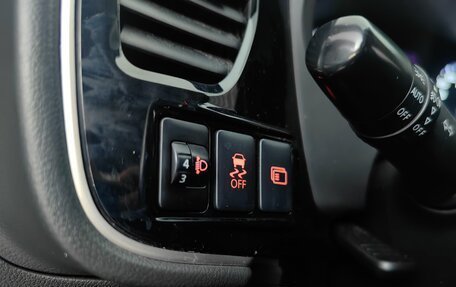 Mitsubishi Outlander III рестайлинг 3, 2015 год, 1 550 000 рублей, 22 фотография