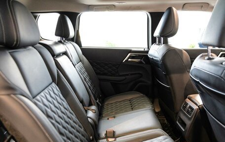 Mitsubishi Outlander, 2023 год, 4 249 000 рублей, 16 фотография