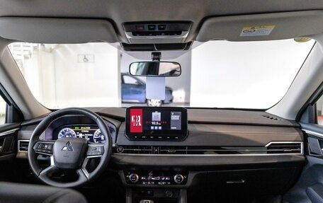 Mitsubishi Outlander, 2023 год, 4 249 000 рублей, 11 фотография