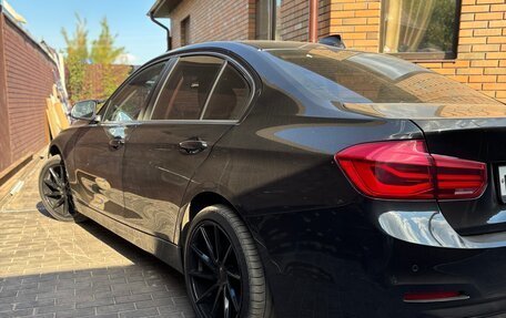 BMW 3 серия, 2017 год, 1 980 000 рублей, 2 фотография