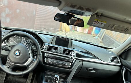 BMW 3 серия, 2017 год, 1 980 000 рублей, 6 фотография