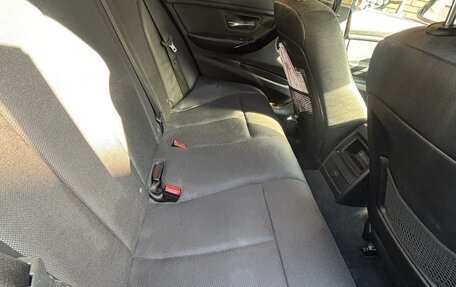 BMW 3 серия, 2017 год, 1 980 000 рублей, 8 фотография