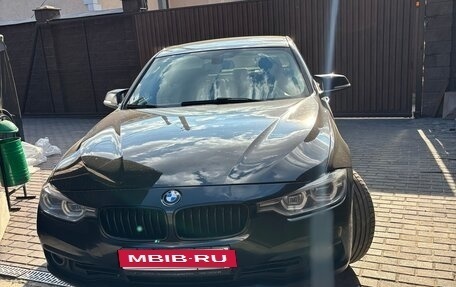 BMW 3 серия, 2017 год, 1 980 000 рублей, 5 фотография