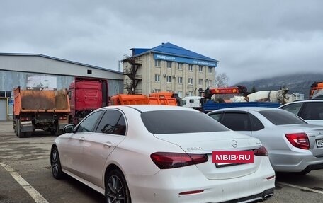 Mercedes-Benz E-Класс, 2022 год, 4 420 000 рублей, 6 фотография