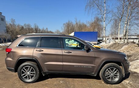 Jeep Grand Cherokee, 2018 год, 2 900 000 рублей, 6 фотография