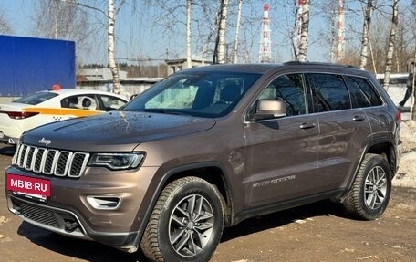 Jeep Grand Cherokee, 2018 год, 2 900 000 рублей, 4 фотография