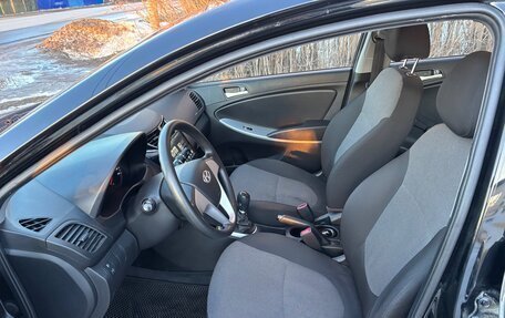 Hyundai Solaris II рестайлинг, 2013 год, 1 150 000 рублей, 10 фотография