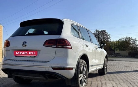 Volkswagen Touareg III, 2016 год, 3 300 000 рублей, 4 фотография