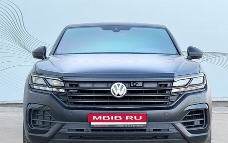 Volkswagen Touareg III, 2019 год, 6 300 000 рублей, 2 фотография
