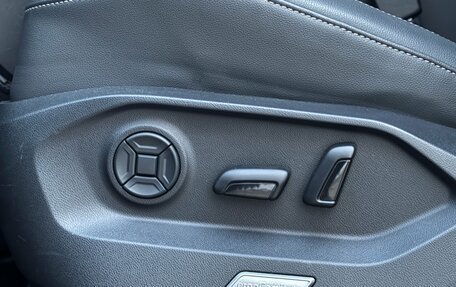 Volkswagen Touareg III, 2019 год, 6 300 000 рублей, 11 фотография