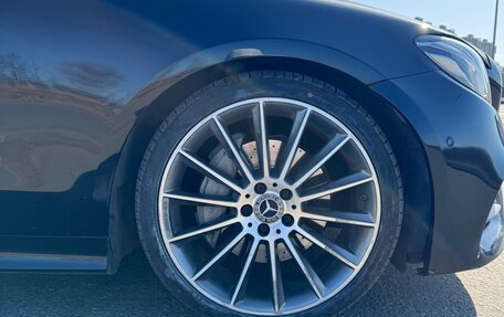 Mercedes-Benz E-Класс, 2020 год, 5 500 000 рублей, 6 фотография