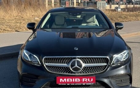 Mercedes-Benz E-Класс, 2020 год, 5 500 000 рублей, 3 фотография