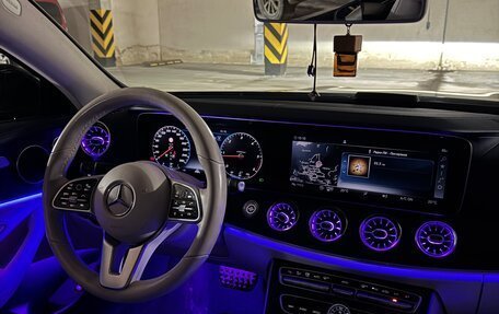 Mercedes-Benz E-Класс, 2020 год, 5 500 000 рублей, 8 фотография