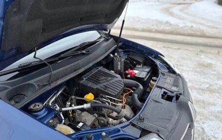 Renault Logan II, 2019 год, 995 000 рублей, 12 фотография