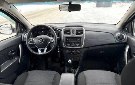 Renault Logan II, 2019 год, 995 000 рублей, 17 фотография