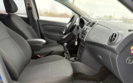 Renault Logan II, 2019 год, 995 000 рублей, 14 фотография